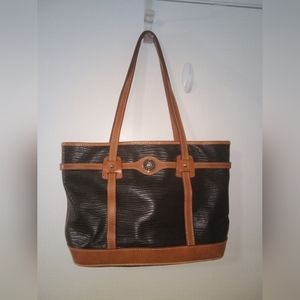 Black and Tan Dooney and Bourke Shoulder Bag with bonus LC Wallet